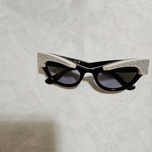 Gucci Black and Silver Embellished Glasses